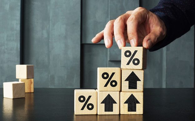 Business Loan Pricing Strategies for Banks When Rates are Rising