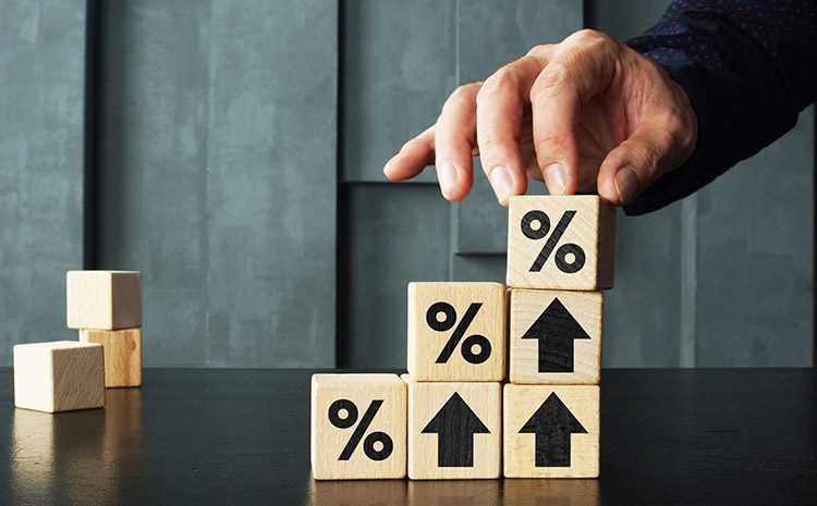 Business Loan Pricing Strategies for Banks When Rates are Rising